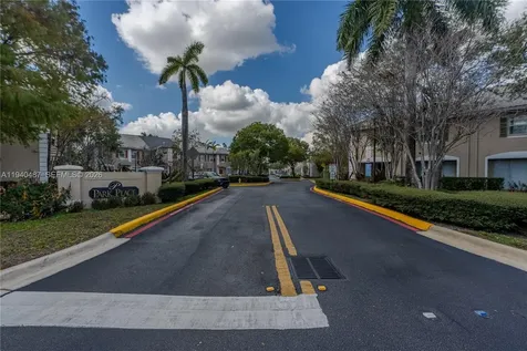 729 NW 42nd Avenue Plantation FL 33317