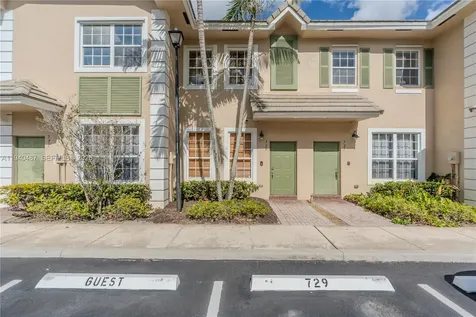 729 NW 42nd Avenue Plantation FL 33317