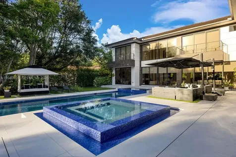 6850 SW 73rd Court Miami FL 33143