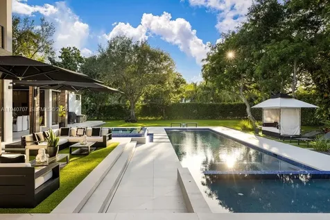 6850 SW 73rd Court Miami FL 33143
