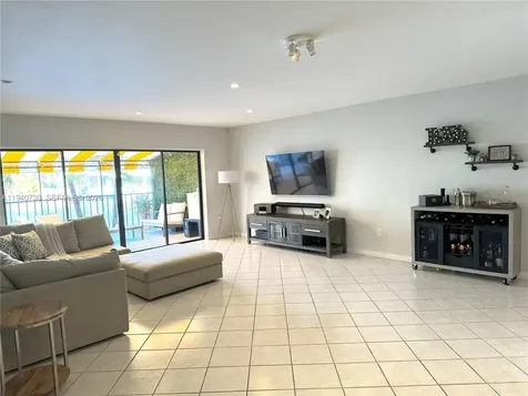 6417 Windmill Gate Road Miami Lakes FL 33014