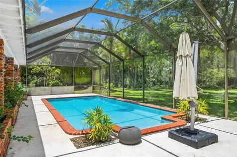 12365 SW 60th Court Pinecrest FL 33156