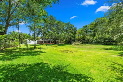 12365 SW 60th Court Pinecrest FL 33156