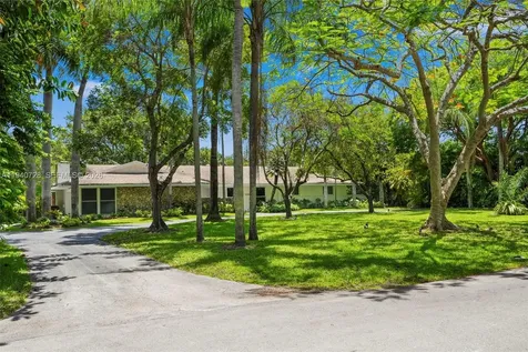 12365 SW 60th Court Pinecrest FL 33156