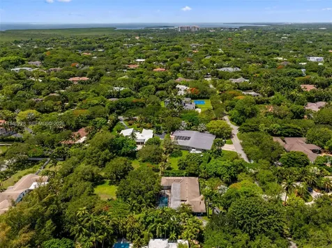 12365 SW 60th Court Pinecrest FL 33156