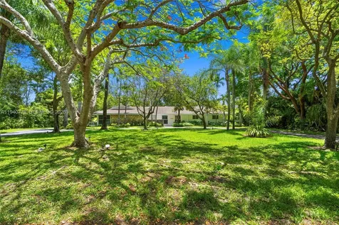 12365 SW 60th Court Pinecrest FL 33156