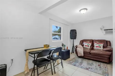 4441 SW 33rd Drive West Park FL 33023