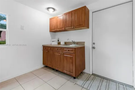 4441 SW 33rd Drive West Park FL 33023