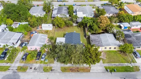 4441 SW 33rd Drive West Park FL 33023