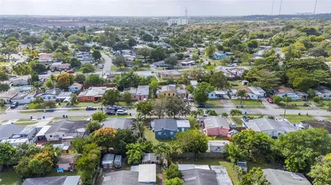 4441 SW 33rd Drive West Park FL 33023