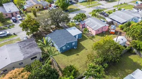 4441 SW 33rd Drive West Park FL 33023