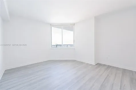 335 S Biscayne Boulevard Miami FL 33131