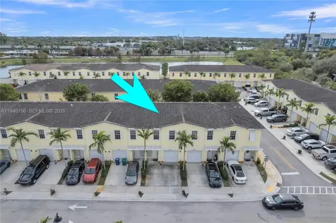 4040 NW 11th Street Lauderhill FL 33313