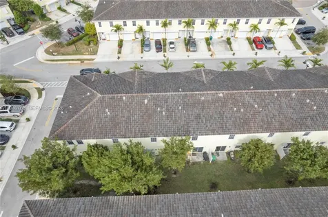 4040 NW 11th Street Lauderhill FL 33313
