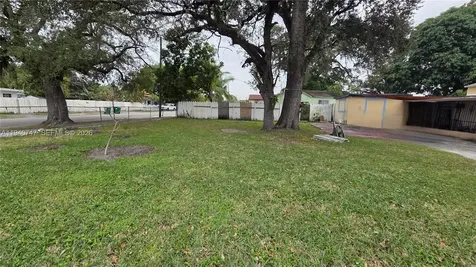 3108 NW 29th Street Miami FL 33142