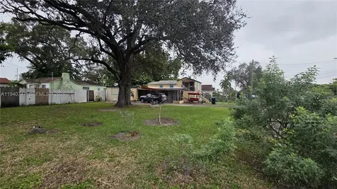 3108 NW 29th Street Miami FL 33142