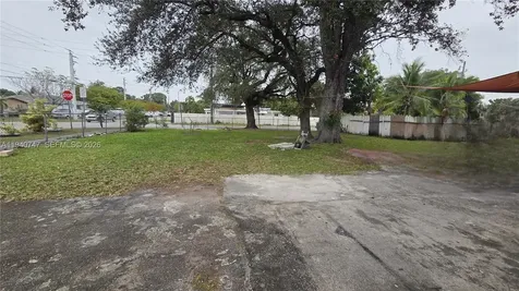 3108 NW 29th Street Miami FL 33142