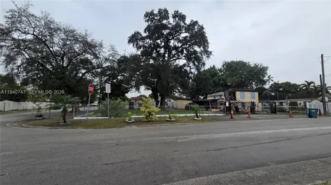 3108 NW 29th Street Miami FL 33142