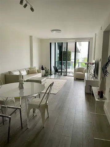2960 NE 207th Street Aventura FL 33180