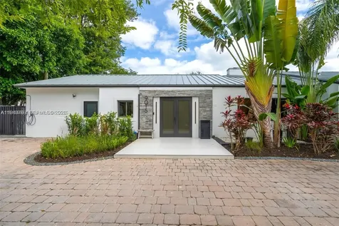 9015 NE 10th Avenue Miami FL 33138