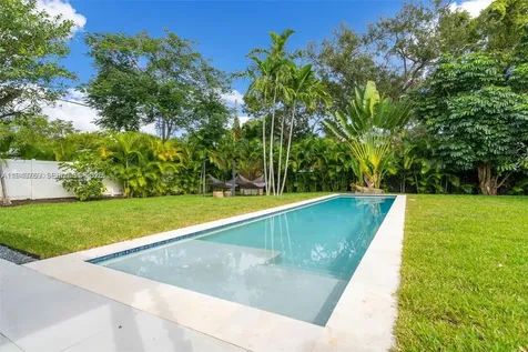 9015 NE 10th Avenue Miami FL 33138