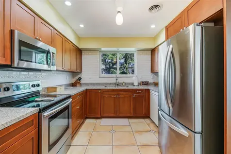 11339 NE 8th Court Biscayne Park FL 33161