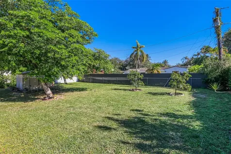 11339 NE 8th Court Biscayne Park FL 33161