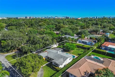 11339 NE 8th Court Biscayne Park FL 33161
