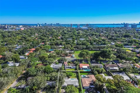 11339 NE 8th Court Biscayne Park FL 33161