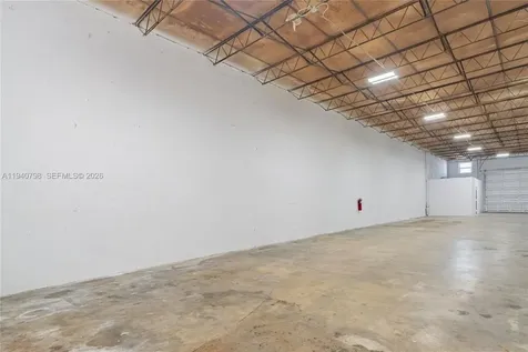 1670 W 31st Place Hialeah FL 33012