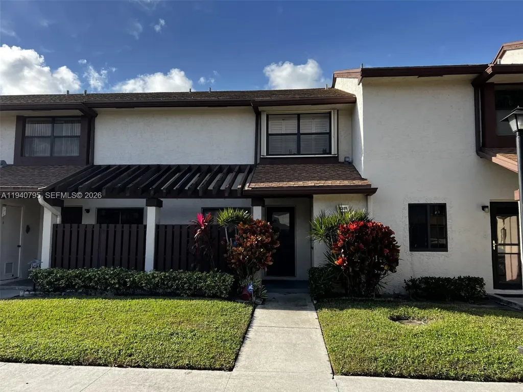 4389 N Carambola Circle N Coconut Creek FL 33066