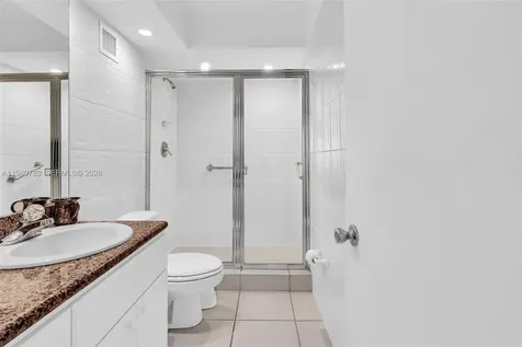 5005 Collins Avenue Miami Beach FL 33140