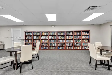 5005 Collins Avenue Miami Beach FL 33140