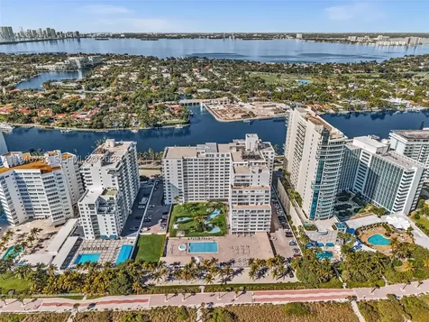 5005 Collins Avenue Miami Beach FL 33140