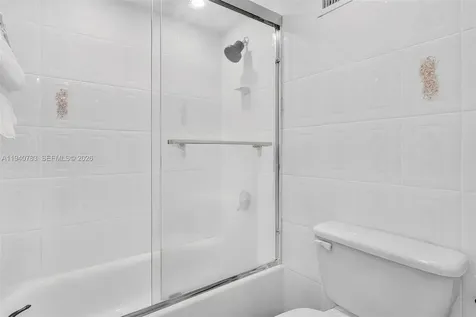 5005 Collins Avenue Miami Beach FL 33140
