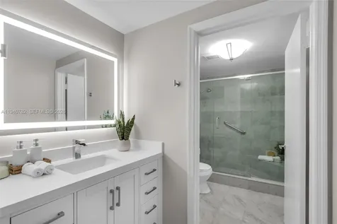 50 Ocean Lane Drive Key Biscayne FL 33149