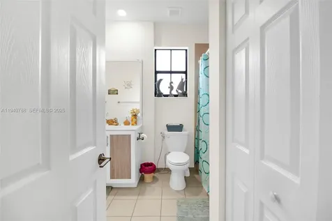 10137 W 32nd Lane Hialeah FL 33018