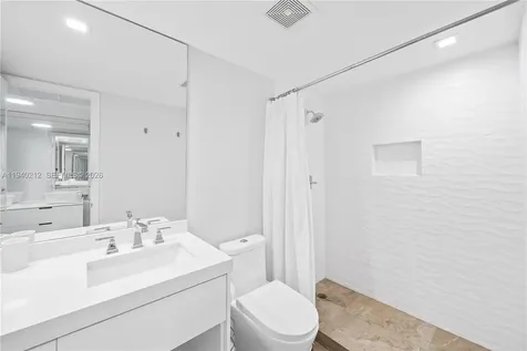 5555 Collins Avenue Miami Beach FL 33140