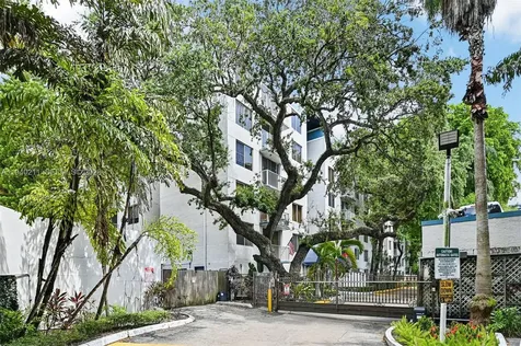1740 NW N River Drive Miami FL 33125