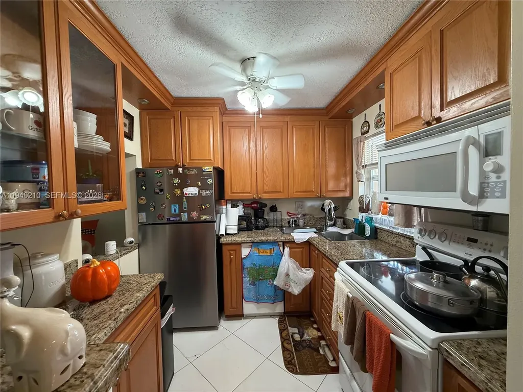 9041 Sunrise Lakes Boulevard Sunrise FL 33322