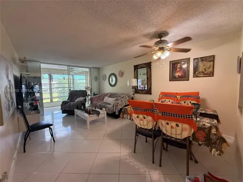 9041 Sunrise Lakes Boulevard Sunrise FL 33322