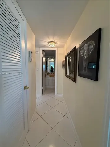 9041 Sunrise Lakes Boulevard Sunrise FL 33322