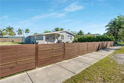 10241 Dominican Drive Cutler Bay FL 33189