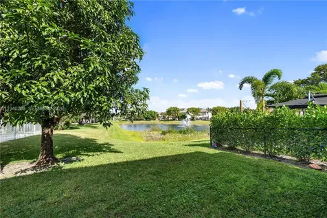 4135 Woodhill Place Boynton Beach FL 33436