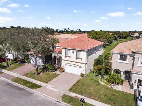 4135 Woodhill Place Boynton Beach FL 33436