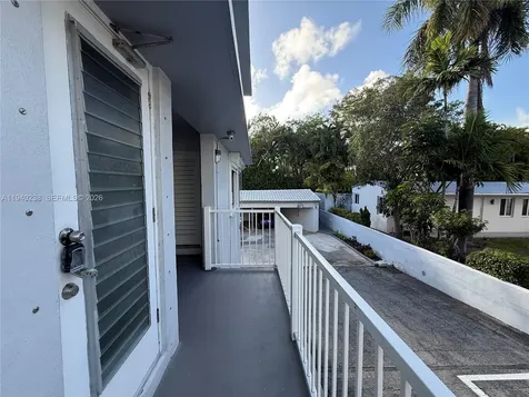 10178 Collins Avenue Bal Harbour FL 33154