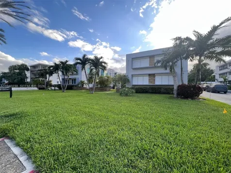 10178 Collins Avenue Bal Harbour FL 33154