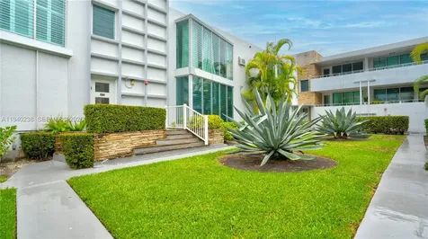10178 Collins Avenue Bal Harbour FL 33154