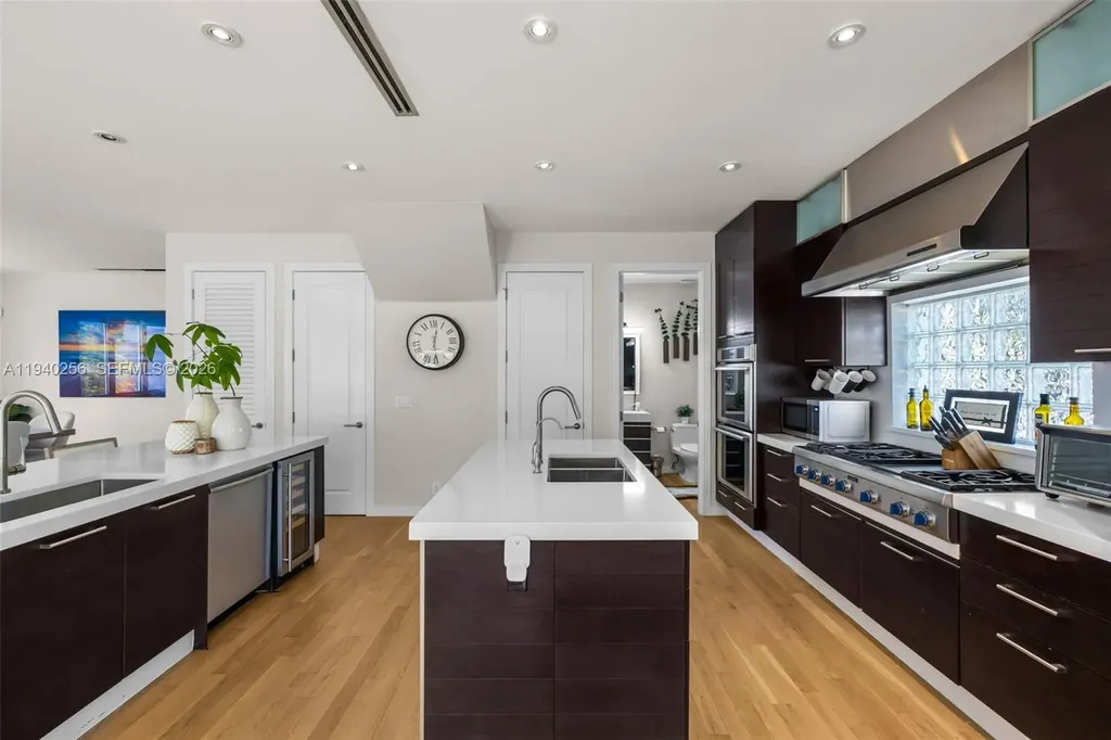 1317 NE 2nd Street Fort Lauderdale FL 33301