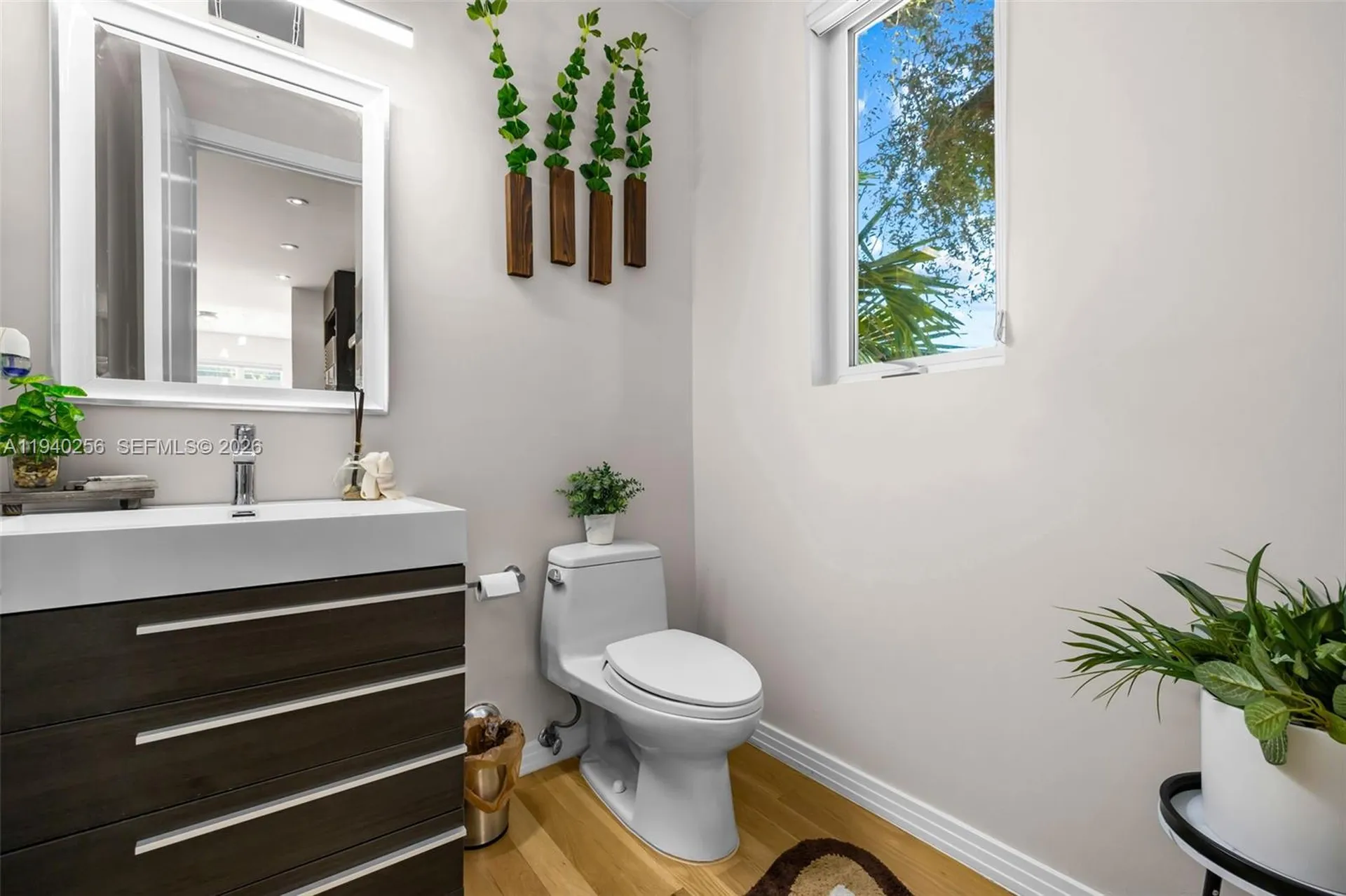 1317 NE 2nd Street Fort Lauderdale FL 33301